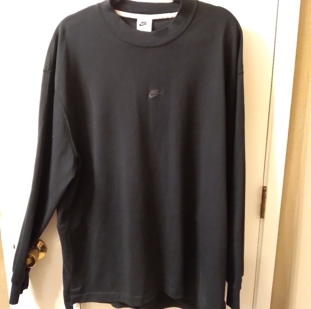 Nike Black Crewneck Sweater